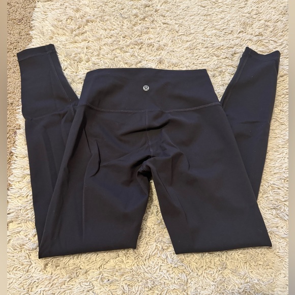 Lululemon High Rise Leggings - 28 in - Size 6 - Picture 3 of 4